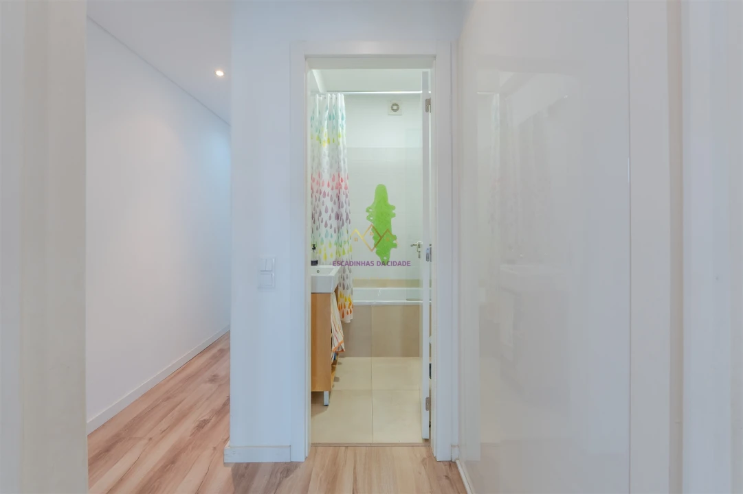 Apartamento T5 para Venda em Carnaxide e Queijas Foto 20