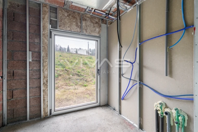 Moradia T3 para Venda em Lanhas Foto 12