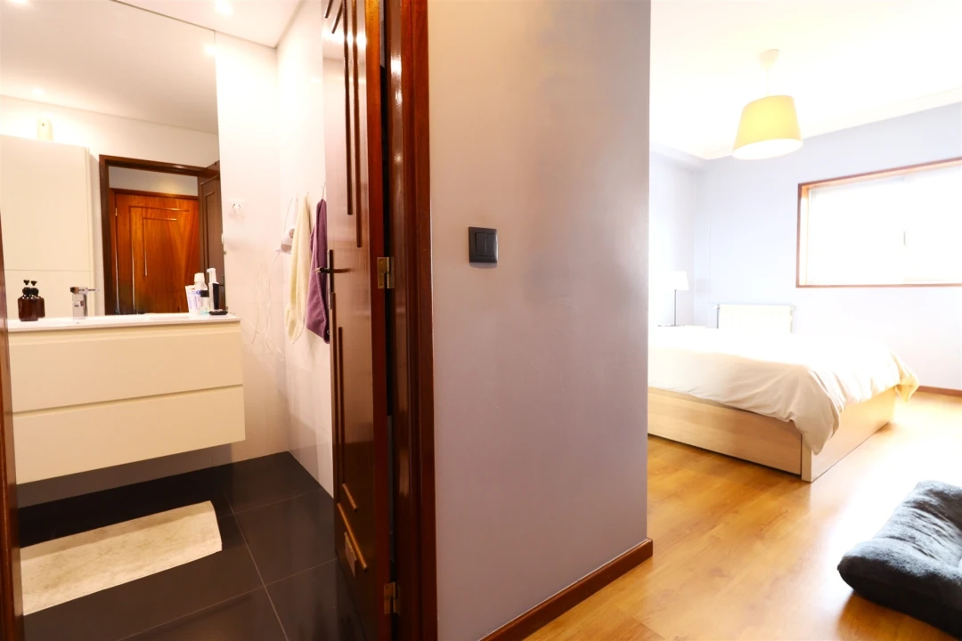 Apartamento T3 para Venda em Vila Nova de Famalicão e Calendário Foto 23