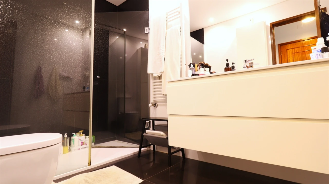 Apartamento T3 para Venda em Vila Nova de Famalicão e Calendário Foto 27