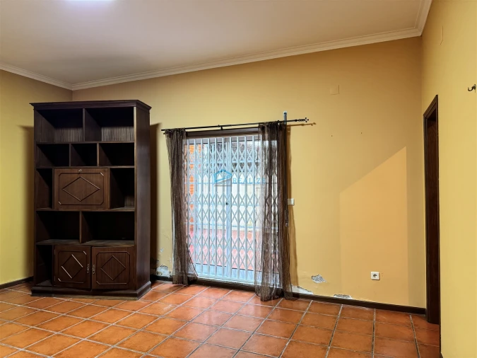 Moradia T4 para Venda em Nossa Senhora da Conceição, São Pedro e São Dinis Foto 5