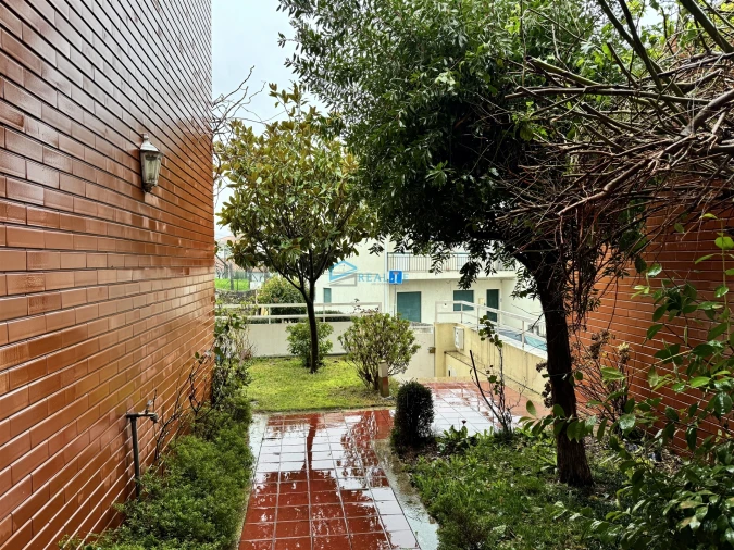 Moradia T4 para Venda em Nossa Senhora da Conceição, São Pedro e São Dinis Foto 4