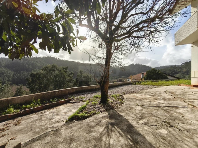 Moradia T3 para Venda em Almalagues Foto 23