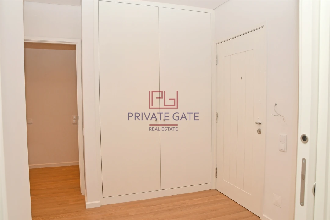 Apartamento T2 para Arrendamento em Aldoar, Foz do Douro e Nevogilde Foto 27