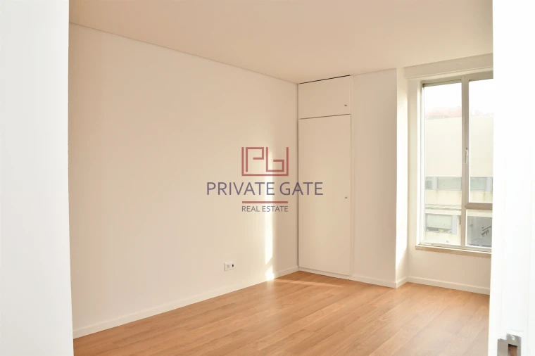 Apartamento T2 para Arrendamento em Aldoar, Foz do Douro e Nevogilde Foto 20