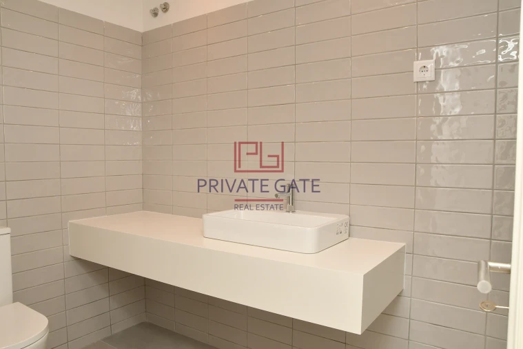 Apartamento T2 para Arrendamento em Aldoar, Foz do Douro e Nevogilde Foto 17