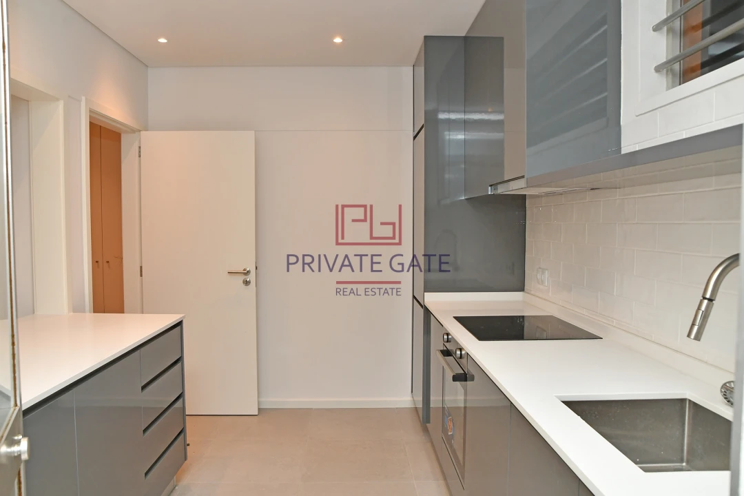 Apartamento T2 para Arrendamento em Aldoar, Foz do Douro e Nevogilde Foto 11