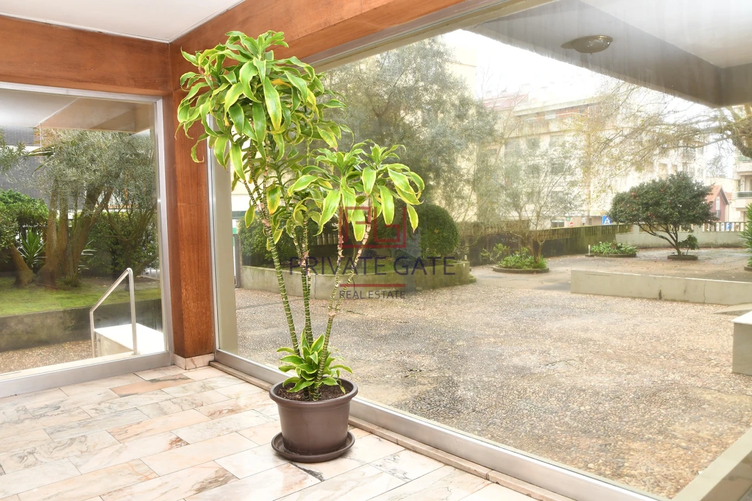 Apartamento T2 para Arrendamento em Aldoar, Foz do Douro e Nevogilde Foto 32