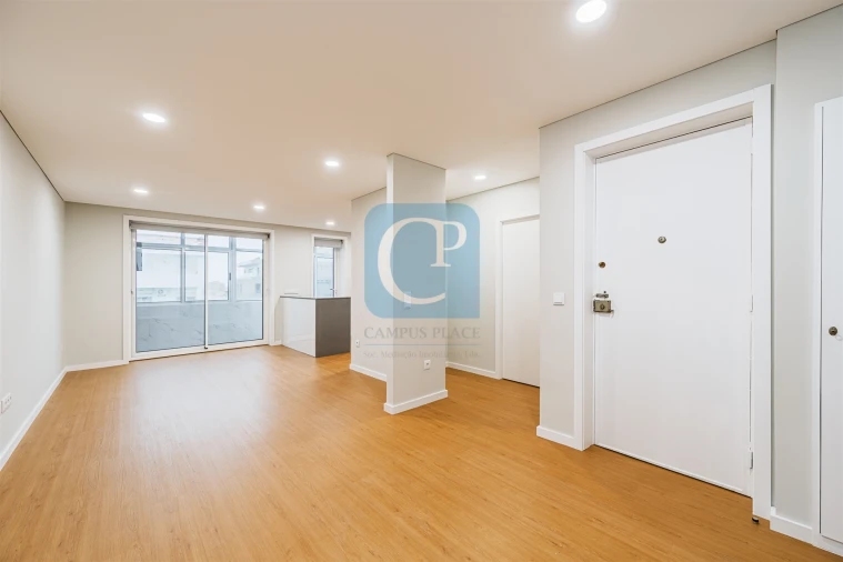 Apartamento T2 para Arrendamento em Bonfim Foto 5