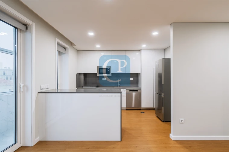 Apartamento T2 para Arrendamento em Bonfim Foto 6