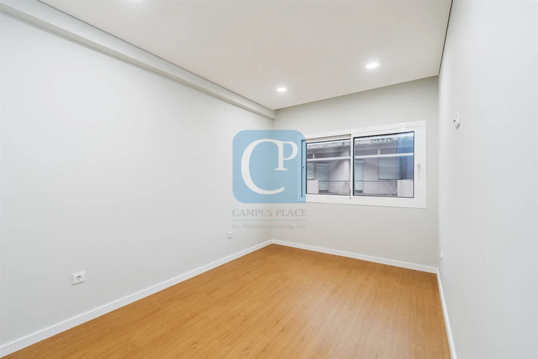 Apartamento T2 para Arrendamento em Bonfim Foto 20