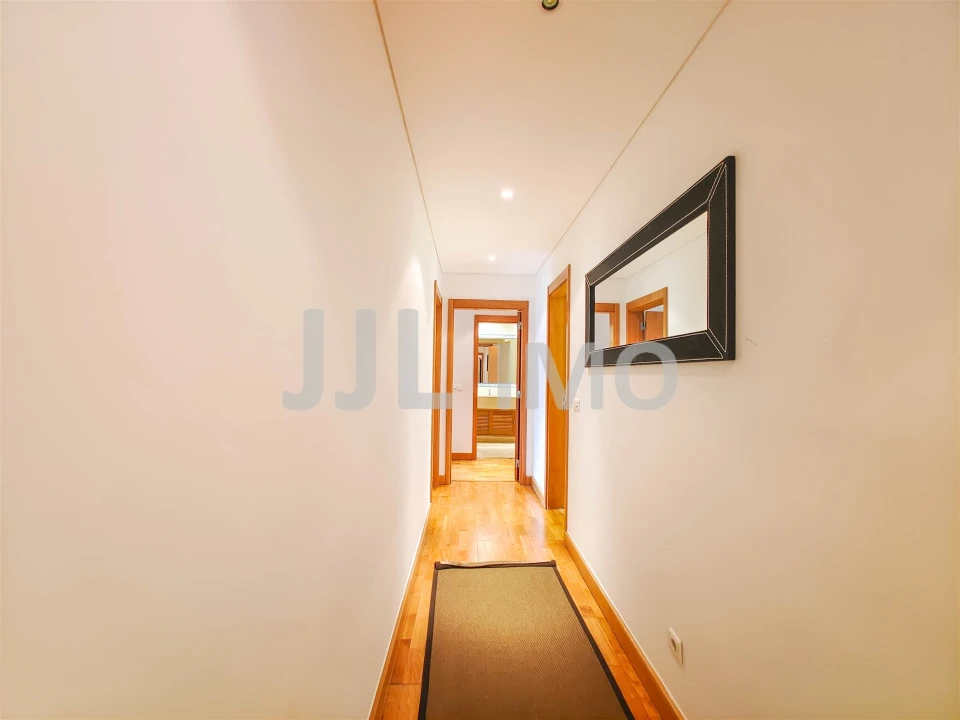 Apartamento T2 para Venda em Lumiar Foto 9