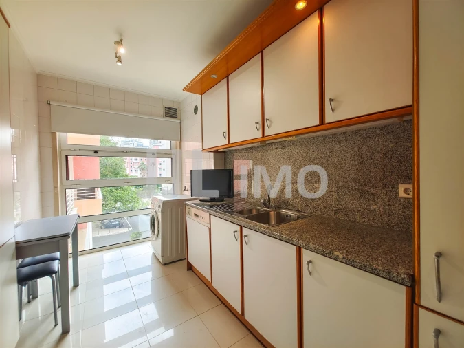 Apartamento T2 para Venda em Lumiar Foto 8