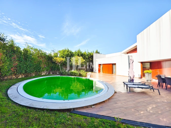 Moradia T4 para Venda em Cascais e Estoril Foto 30