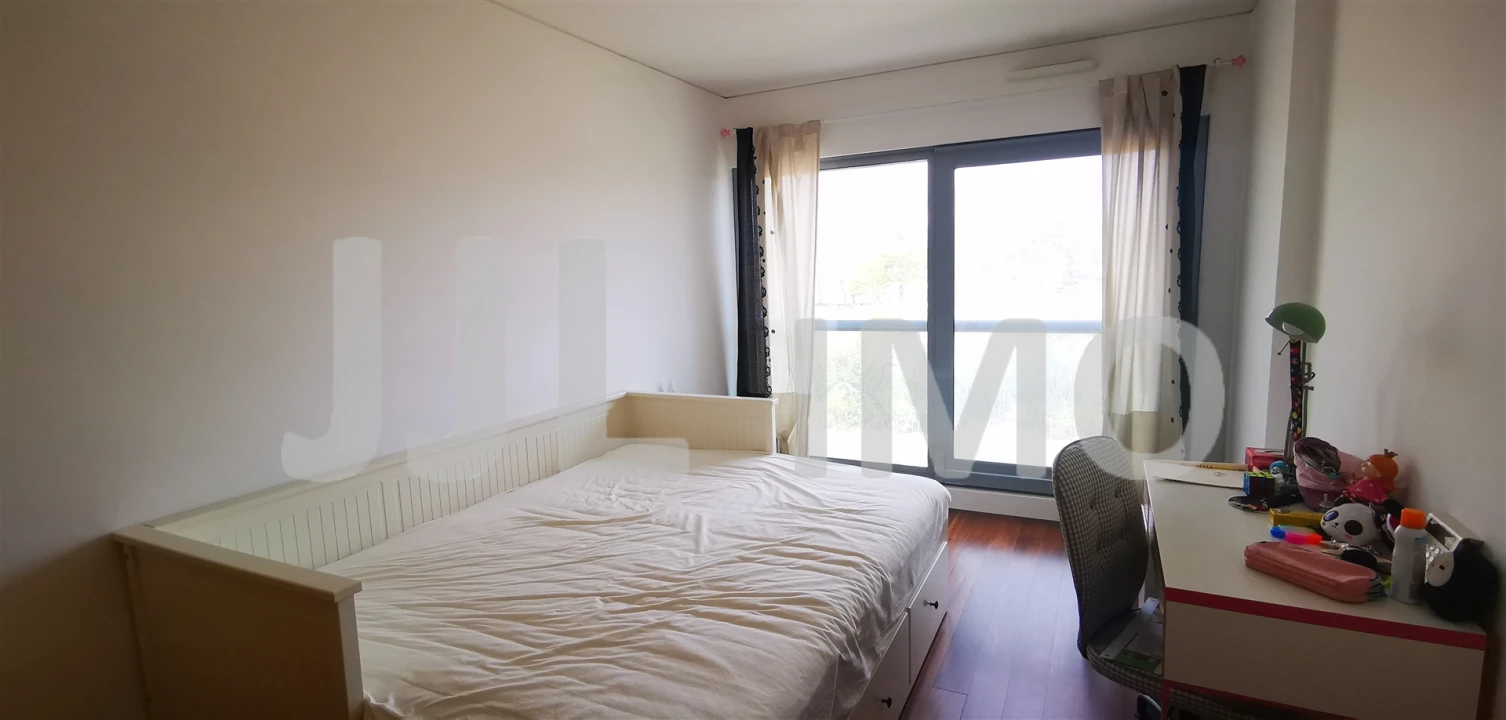 Apartamento T3 para Arrendamento em Alvalade Foto 6