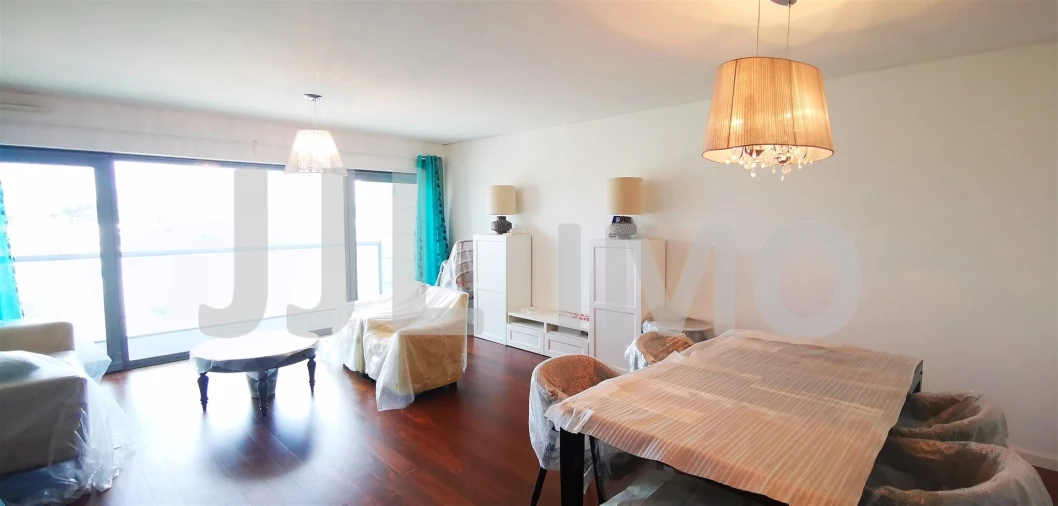 Apartamento T3 para Arrendamento em Alvalade Foto 1