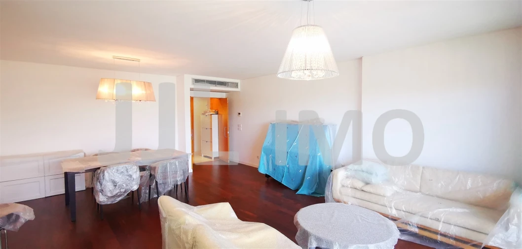 Apartamento T3 para Arrendamento em Alvalade Foto 14