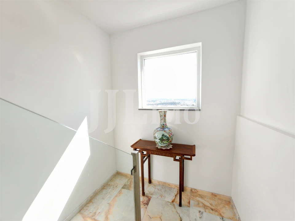 Moradia T4 para Venda em Santa Maria e São Miguel, São Martinho, São Pedro Penaferrim Foto 95