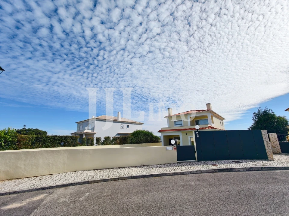 Moradia T4 para Venda em Santa Maria e São Miguel, São Martinho, São Pedro Penaferrim Foto 2