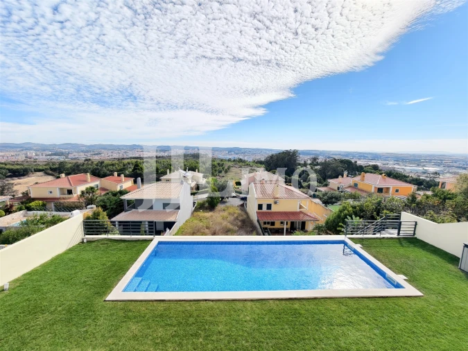 Moradia T4 para Venda em Santa Maria e São Miguel, São Martinho, São Pedro Penaferrim Foto 46