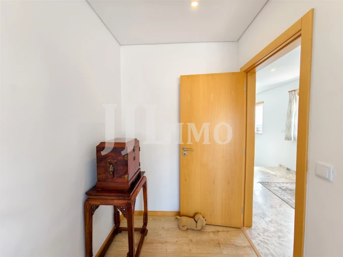 Moradia T4 para Venda em Santa Maria e São Miguel, São Martinho, São Pedro Penaferrim Foto 77