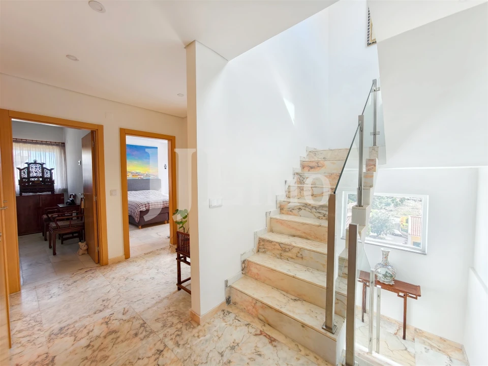 Moradia T4 para Venda em Santa Maria e São Miguel, São Martinho, São Pedro Penaferrim Foto 49