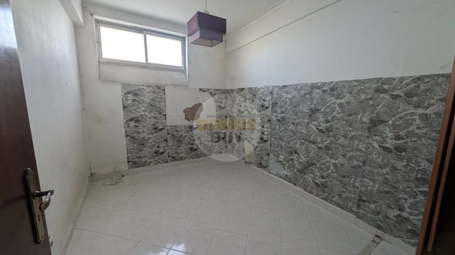 Apartamento T1 para Venda em Amora Foto 6