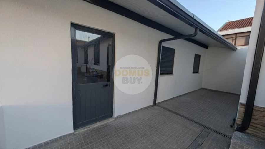 Moradia T2 para Venda em Baixa da Banheira e Vale da Amoreira Foto 14