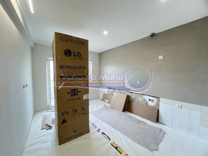 Apartamento T2 para Venda em Samora Correia Foto 9