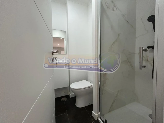 Apartamento T3 para Venda em Águas Livres Foto 6