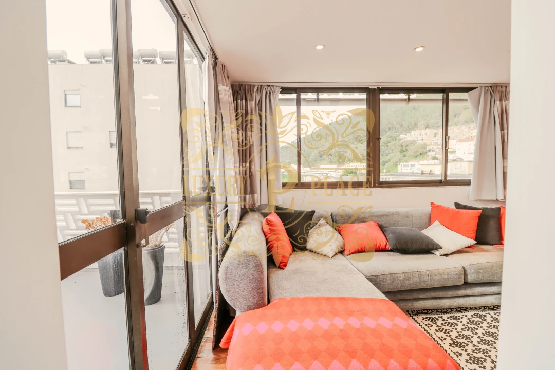 Apartamento T1 para Venda em Sesimbra (Santiago) Foto 9