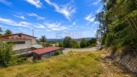 Terreno para Venda em Dossãos