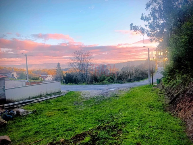 Terreno para Venda em Dossãos