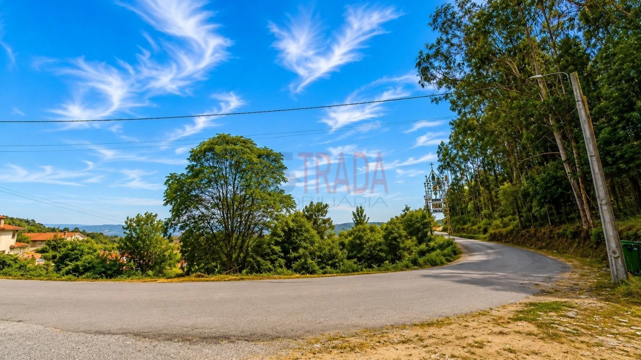 Terreno para Venda em Dossãos Foto 3