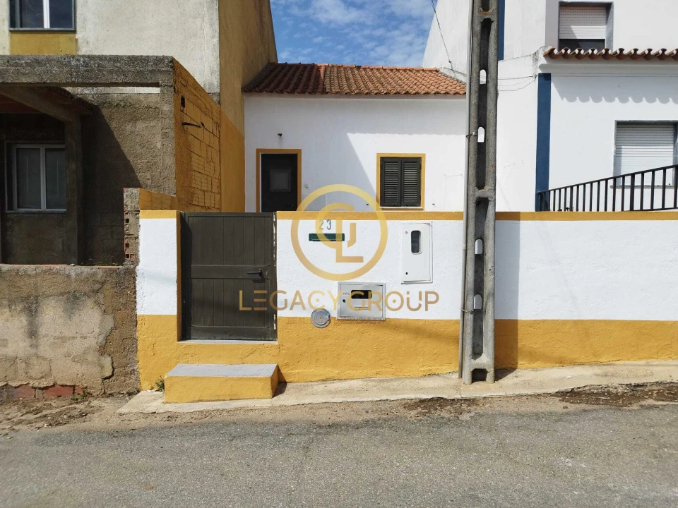 Moradia T2 para Venda em São Manços e São Vicente do Pigeiro Foto 1