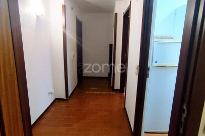 Apartamento T1 para Arrendamento em Paranhos