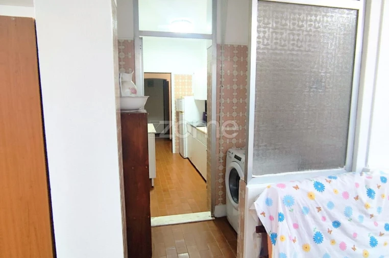 Apartamento T1 para Arrendamento em Paranhos Foto 7