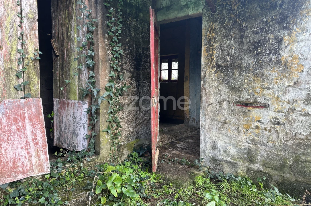 Moradia T4 para Venda em Riba de Ave Foto 14