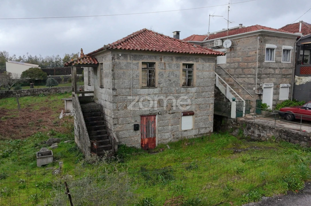 Moradia T4 para Venda em Riba de Ave Foto 1