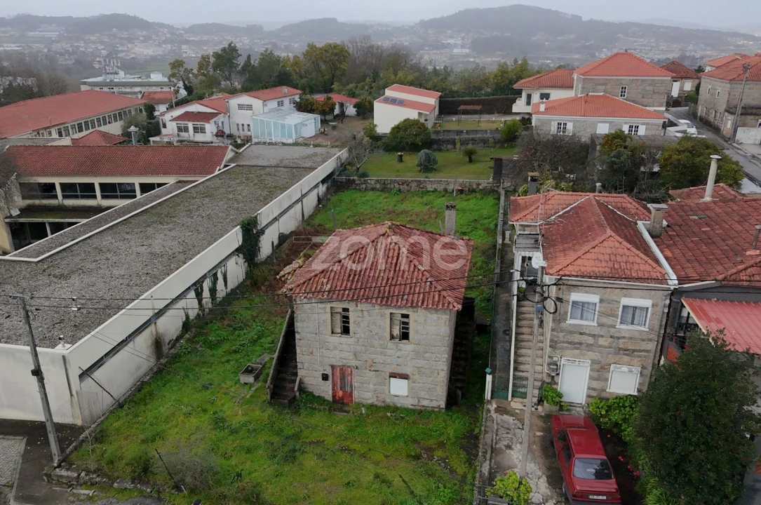 Moradia T4 para Venda em Riba de Ave Foto 7