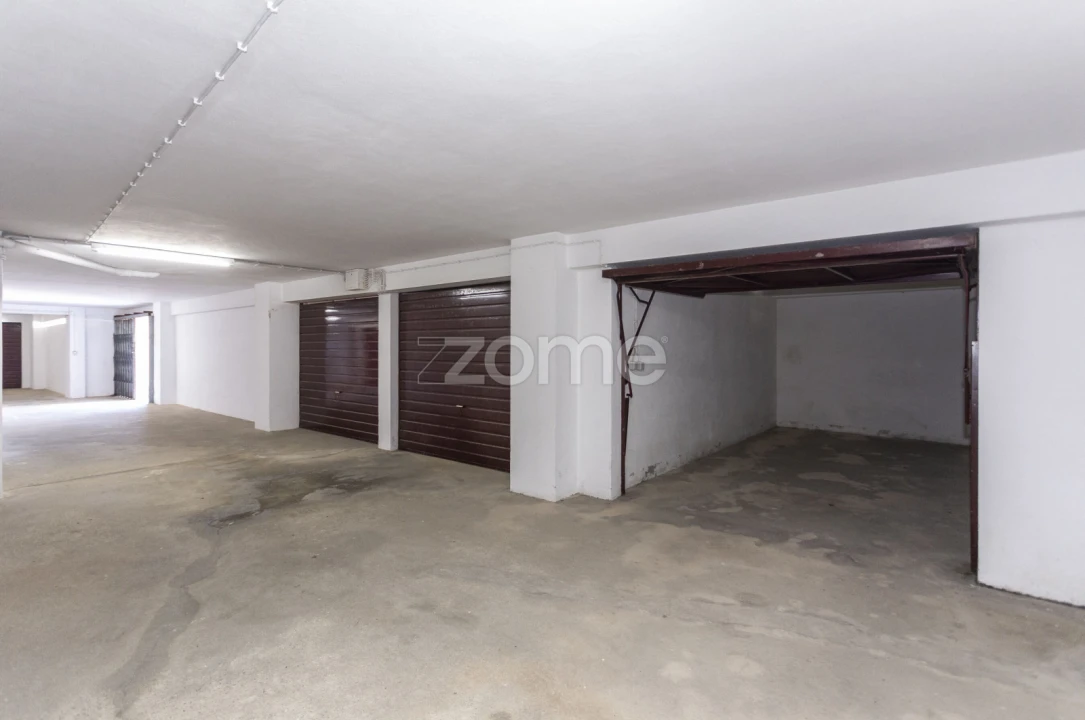 Apartamento T2 para Venda em Vila Praia de Ancora Foto 31