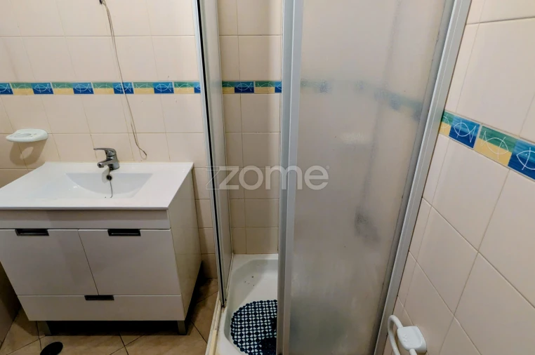 Apartamento T1 para Venda em Corroios Foto 16