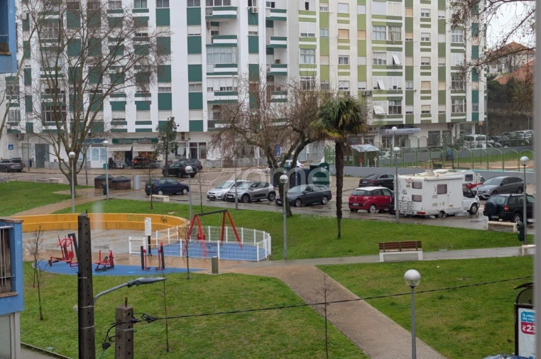 Apartamento T1 para Venda em Corroios Foto 18