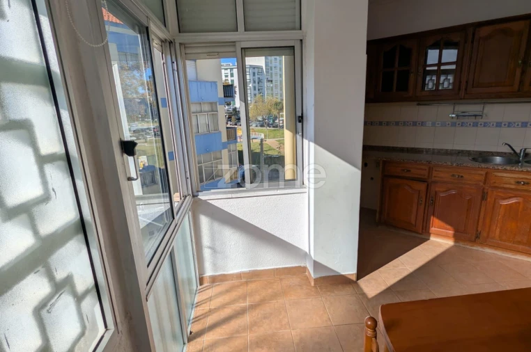 Apartamento T1 para Venda em Corroios Foto 10