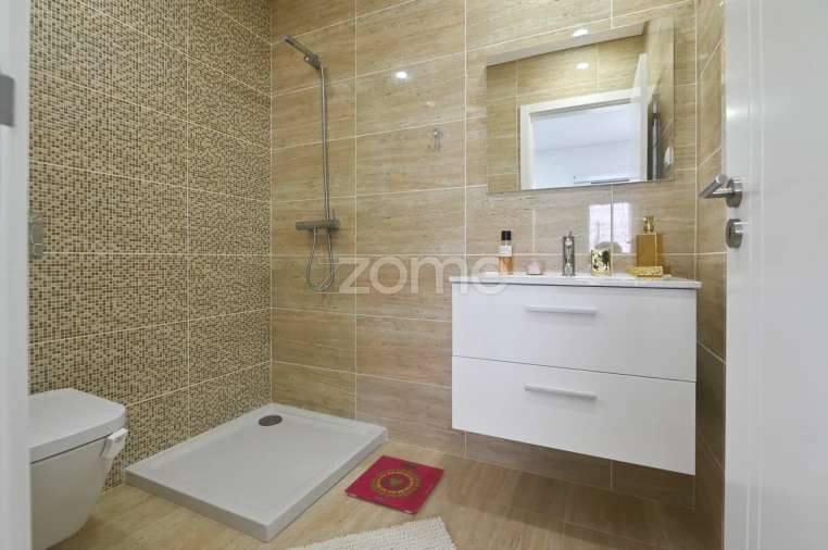 Moradia T3 para Venda em Fernao Ferro Foto 18