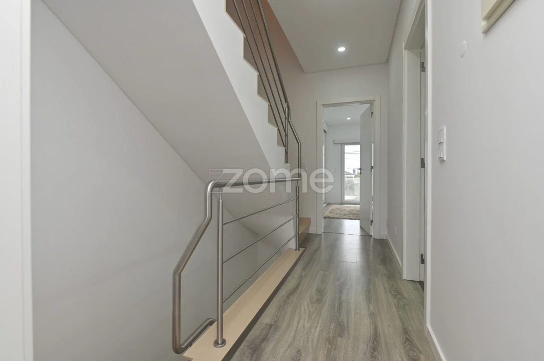 Moradia T3 para Venda em Fernao Ferro Foto 14