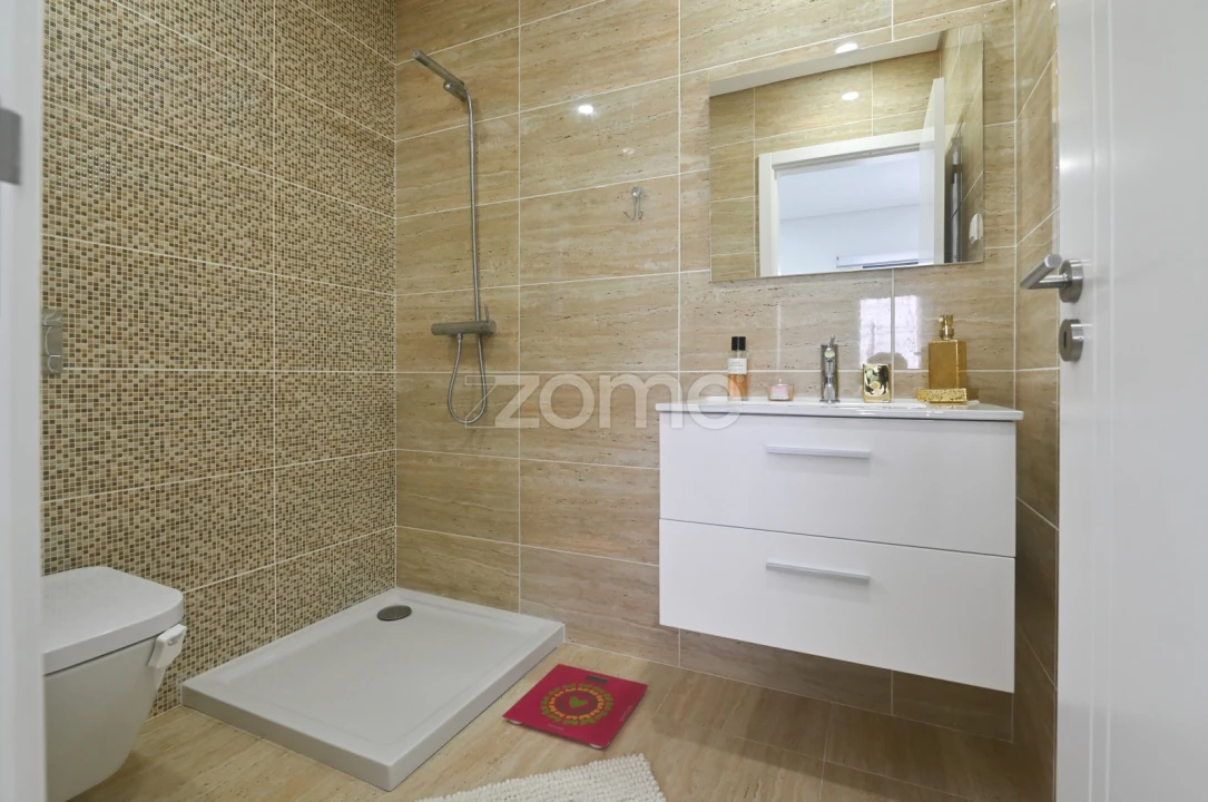 Moradia T3 para Venda em Fernao Ferro Foto 18