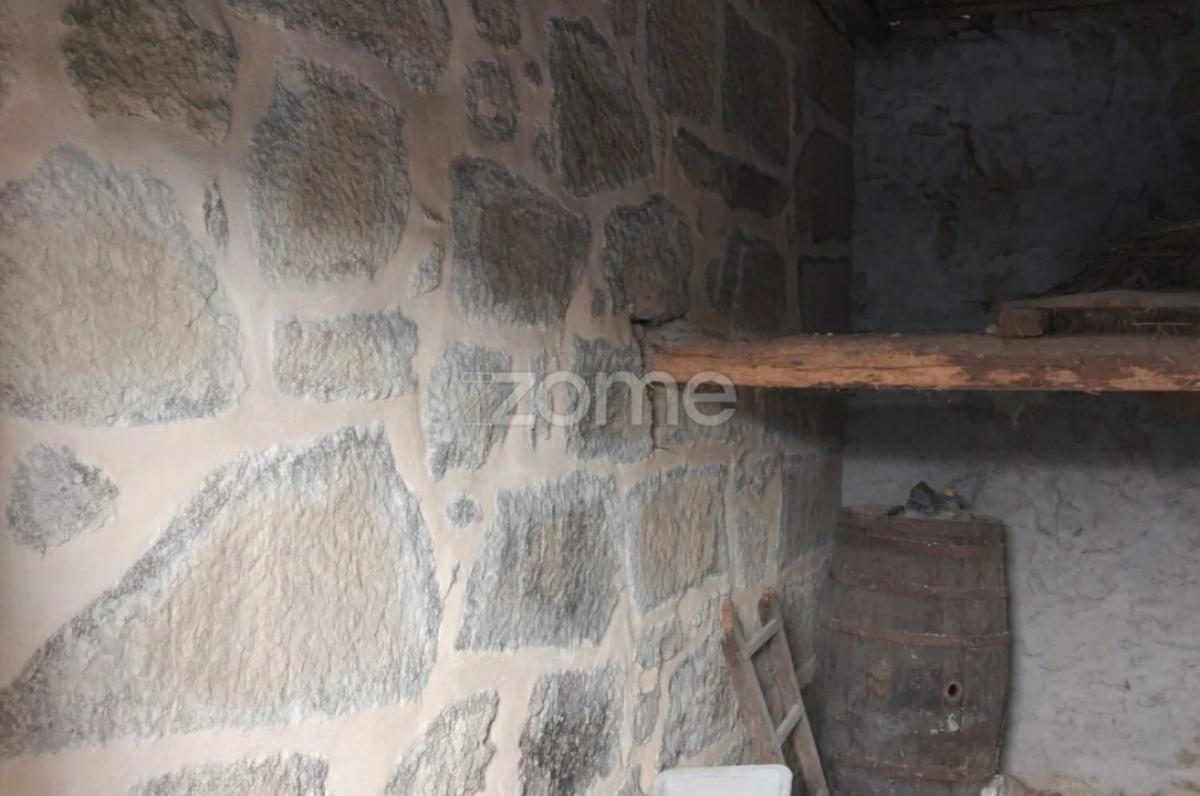 Moradia T1 para Venda em Algodres Foto 4