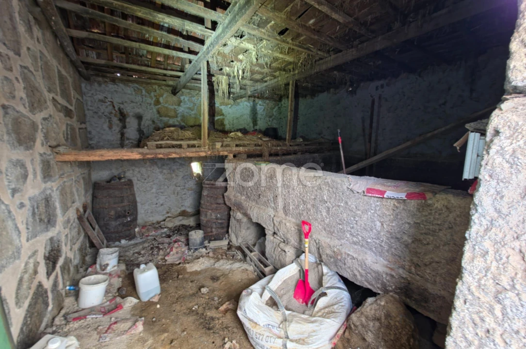 Moradia T1 para Venda em Algodres Foto 5