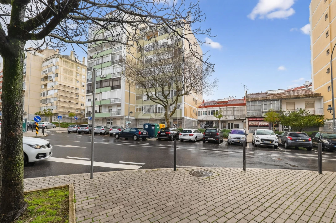 Apartamento T3 para Venda em Águas Livres Foto 21